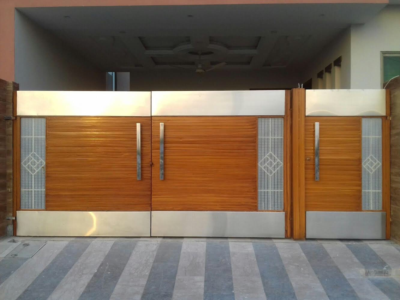 STAINLESS STEEL GATE WITH ACP – Commercial hotel kitchen equipment